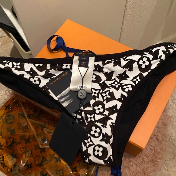 New💕Louis Vuitton Logo monogram Bikini - Picture 3 of 12